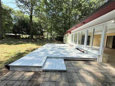 15 Forest Lane, East Greenwich, Rhode Island 02818