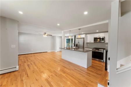 88 General Hawkins Drive, Warwick, 罗得岛 02888, 美国