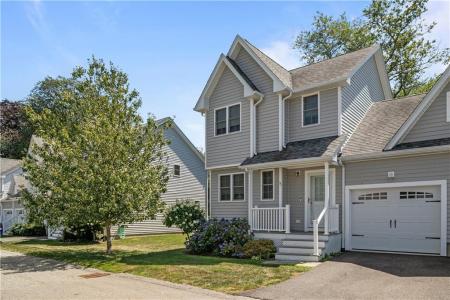 32 Seafare Lane, Portsmouth, RI 02871, USA