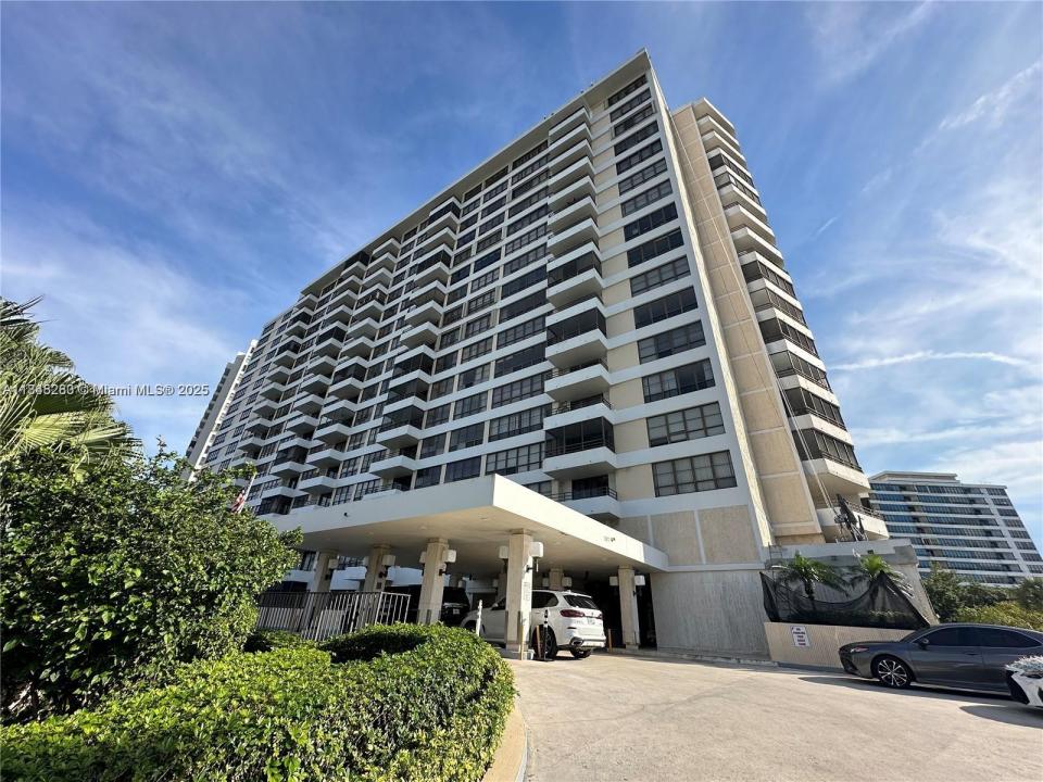 600 Three Islands Blvd 212, Hallandale Beach, 佛罗里达州 33009, 美国