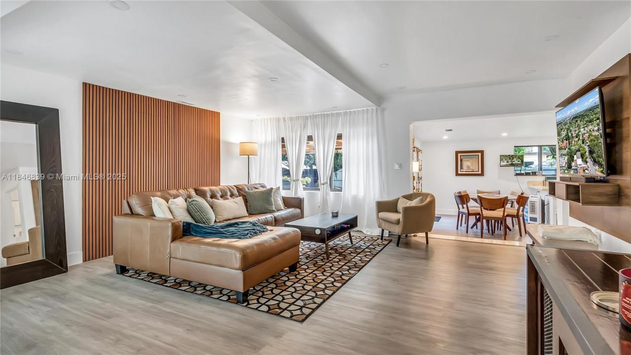 781 NE 162nd St, Miami, Floride 33162, États-Unis