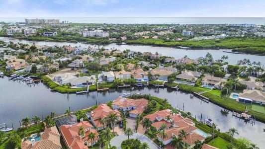3299 Bridgegate Drive, Jupiter, Floryda 33477, USA