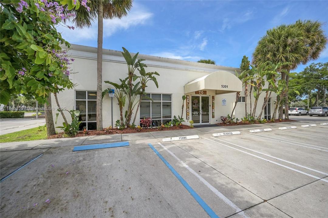 5201 Village Blvd, West Palm Beach, Florida 33407
