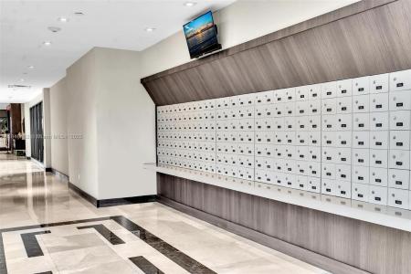 20515 E Country Club Dr 1449, Aventura, Florida 33180, USA