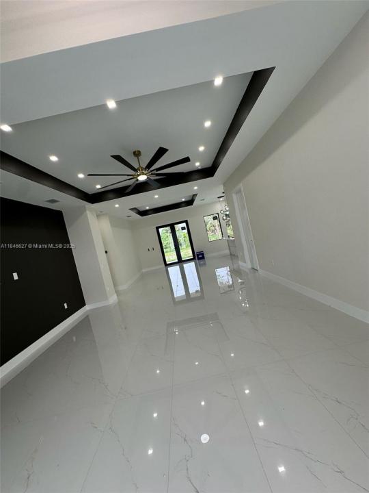 703 Sheldon Ave, Lehigh Acres, Floride 33936, États-Unis