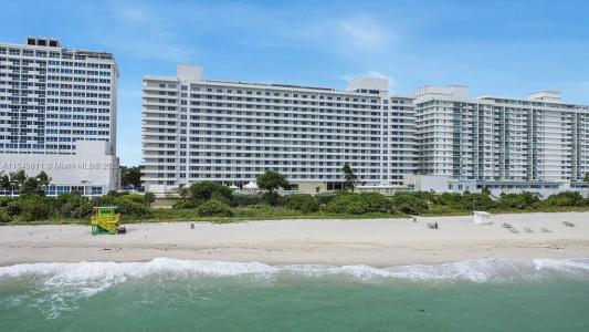 5555 Collins Ave 4W, Miami Beach, Florida 33140, USA