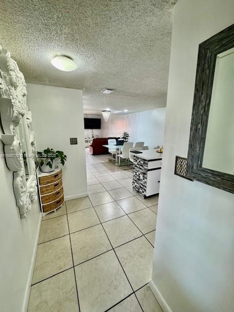 5625 W 26th Ct 205, Hialeah, Florida 33016, Estados Unidos