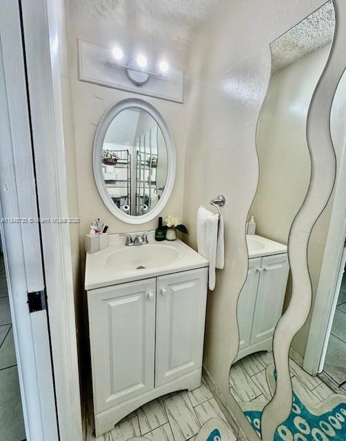5625 W 26th Ct 205, Hialeah, Florida 33016, Estados Unidos
