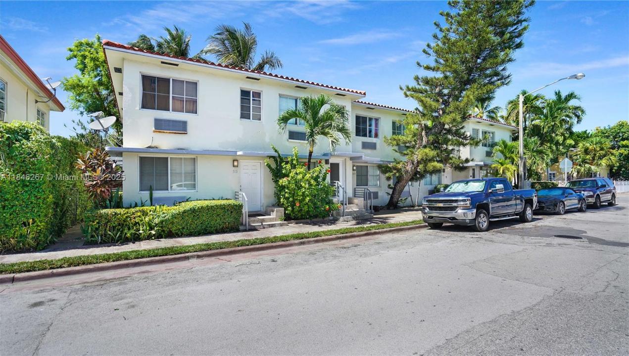 503 75th St 517, Miami Beach, Florida 33141