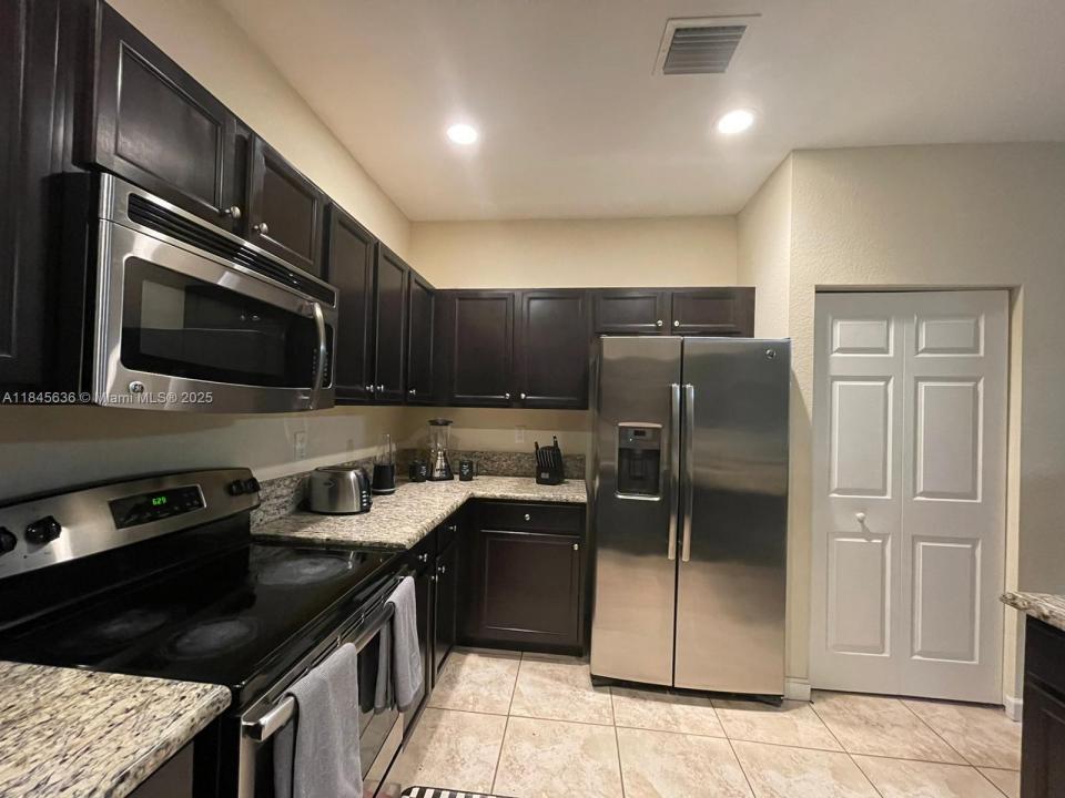8878 W 33rd Ave 8878, Hialeah, Florida 33018, Estados Unidos