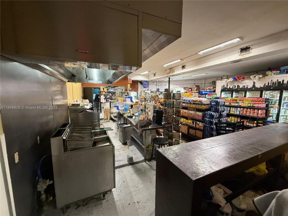 4000 NW 17th Ave, Miami, フロリダ 33142, アメリカ合衆国