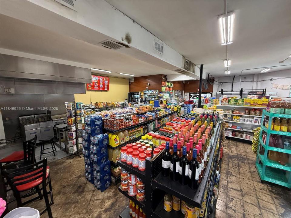 4000 NW 17th Ave, Miami, フロリダ 33142, アメリカ合衆国