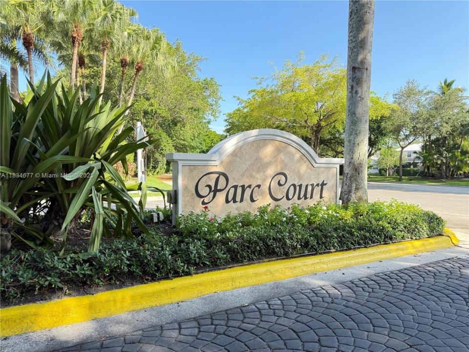 945 NW 92nd Ter C1L, Plantation, Florida 33324