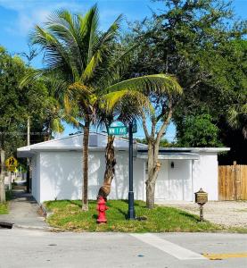 1244 NW 1st Ave, Fort Lauderdale, Florida 33311, USA