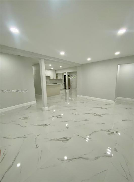 1244 NW 1st Ave, Fort Lauderdale, Florida 33311, Estados Unidos