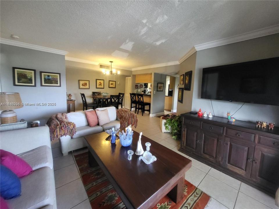10765 SW 108th Ave 201, Miami, Flórida 33176, Estados Unidos