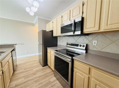 2665 SW 37th Ave 408, Miami, Florida 33133, USA