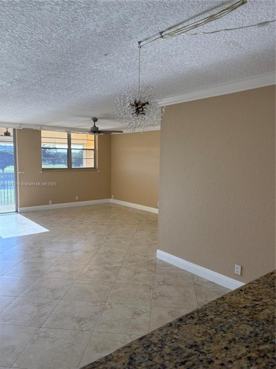3100 W Rolling Hills Cir 407, Davie, Florida 33328, Estados Unidos