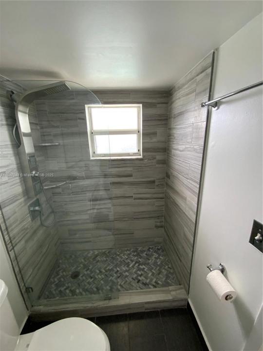 80 S Shore Dr 404, Miami Beach, Flórida 33141, Estados Unidos