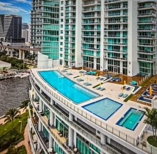 92 SW 3rd St 3610, Miami, Florida 33130, USA