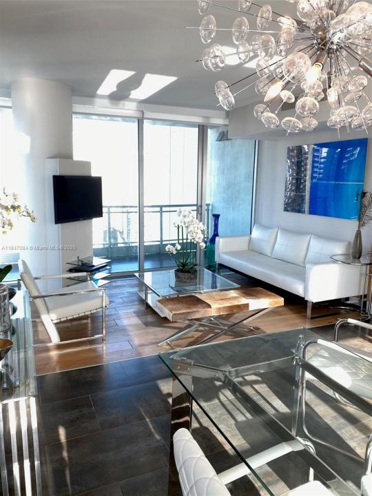 92 SW 3rd St 3610, Miami, Florida 33130, Estados Unidos
