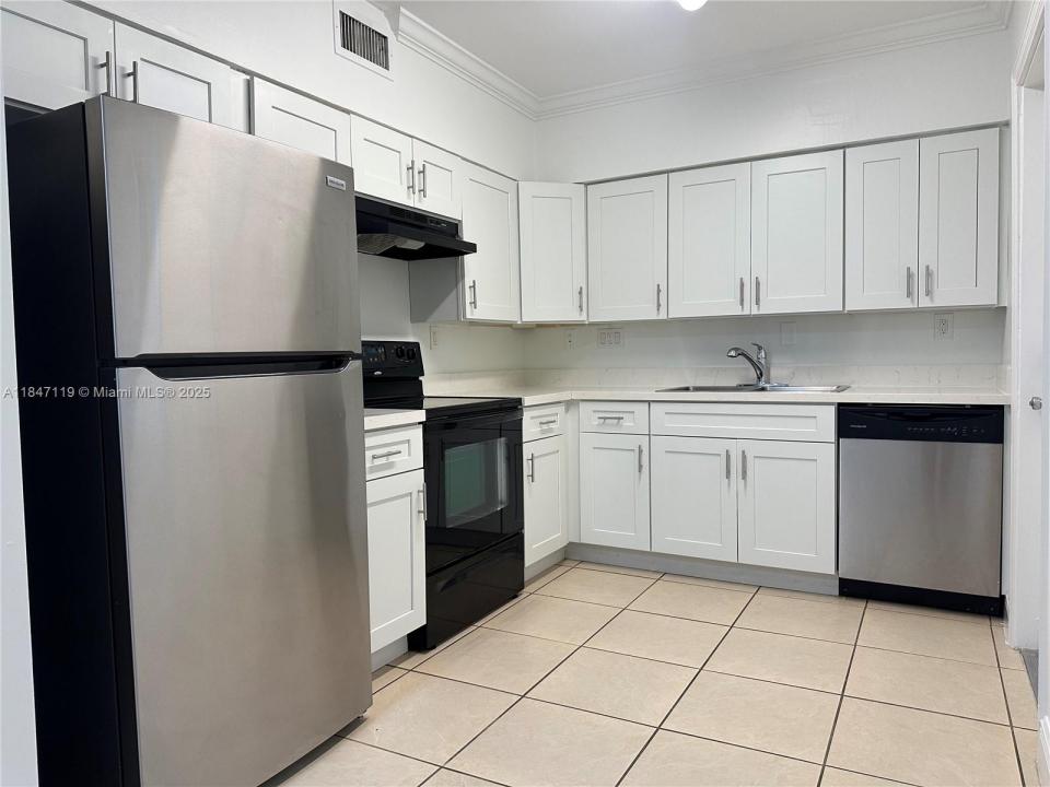 2536 Van Buren St 5A, Hollywood, Florida 33020, HOA KỲ