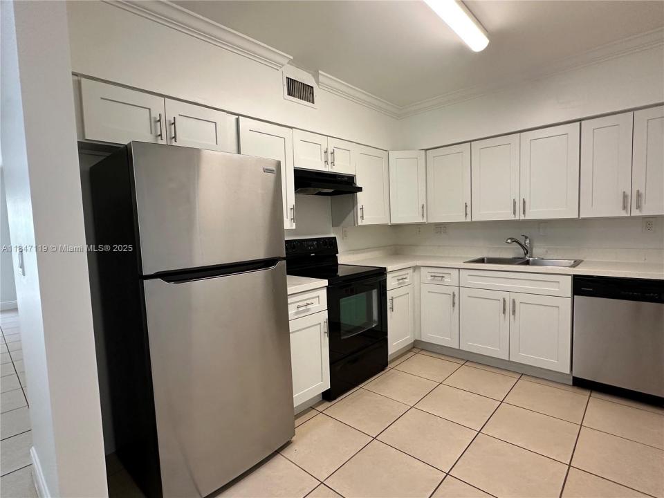2536 Van Buren St 5A, Hollywood, Florida 33020, HOA KỲ