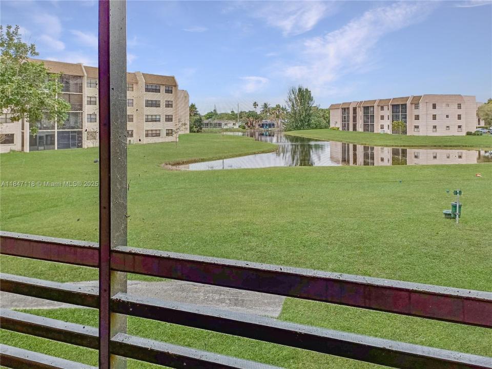 10402 Sunrise Lakes Blvd 201, Sunrise, Florida 33322, Amerika Birleşik Devletleri