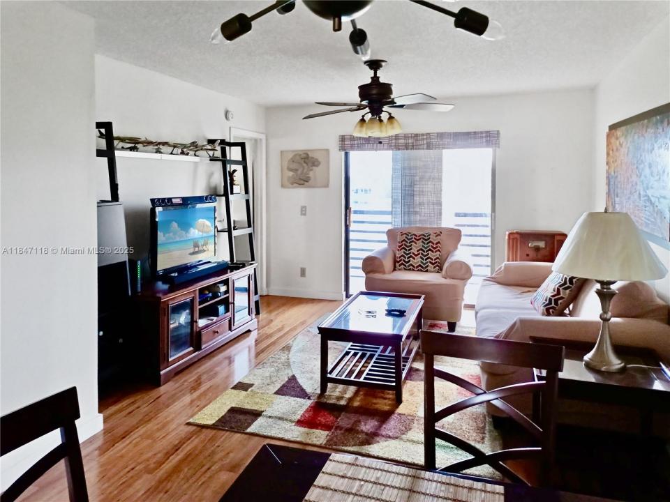 10402 Sunrise Lakes Blvd 201, Sunrise, Florida 33322, Amerika Birleşik Devletleri