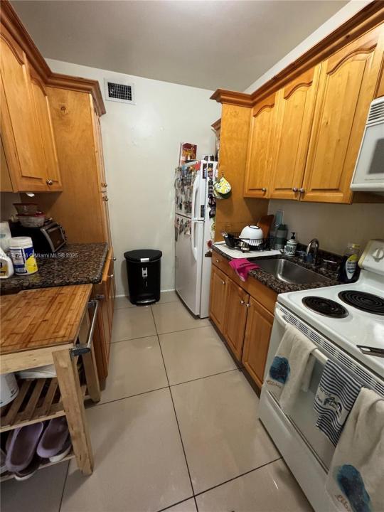 717 NE 16th Ave 717D, Fort Lauderdale, Florida 33304