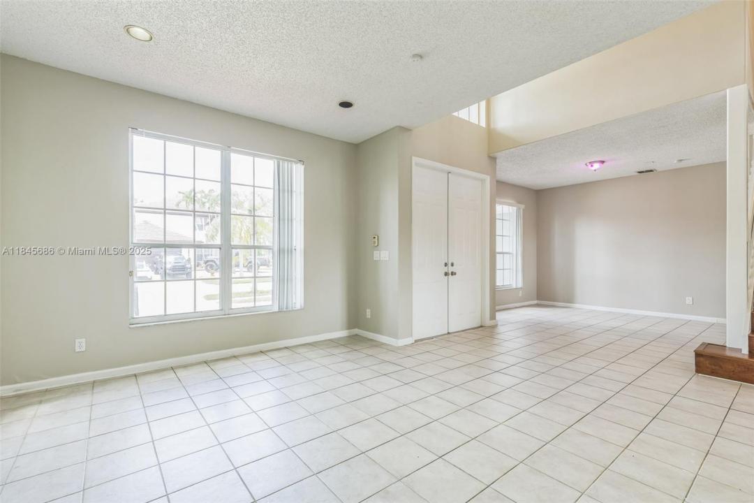 18091 SW 22nd St, Miramar, Flórida 33029, Estados Unidos