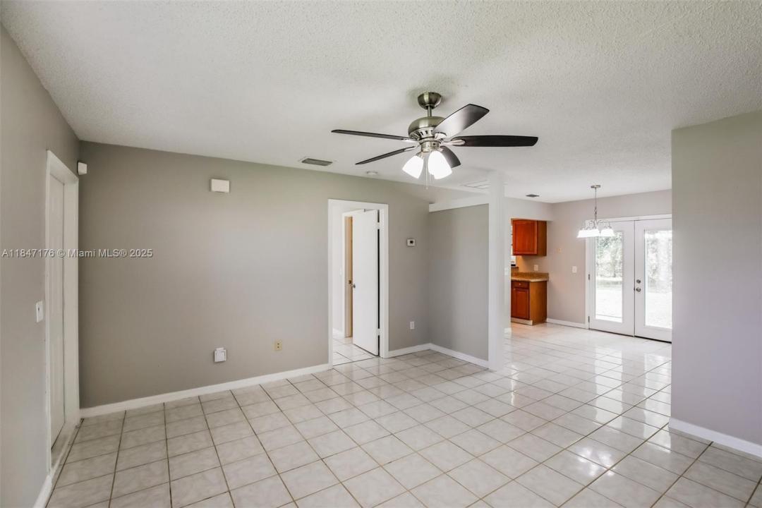 1252 SW Goodman Ave, Port St. Lucie, فلوريدا 34953, الولايات المتحدة