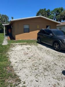 526 NW 15th Ter, Fort Lauderdale, Florida 33311, USA