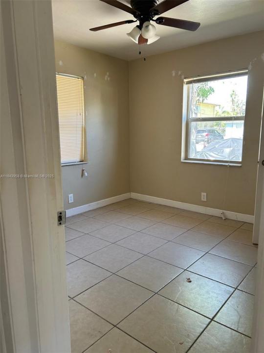 526 NW 15th Ter, Fort Lauderdale, Florida 33311