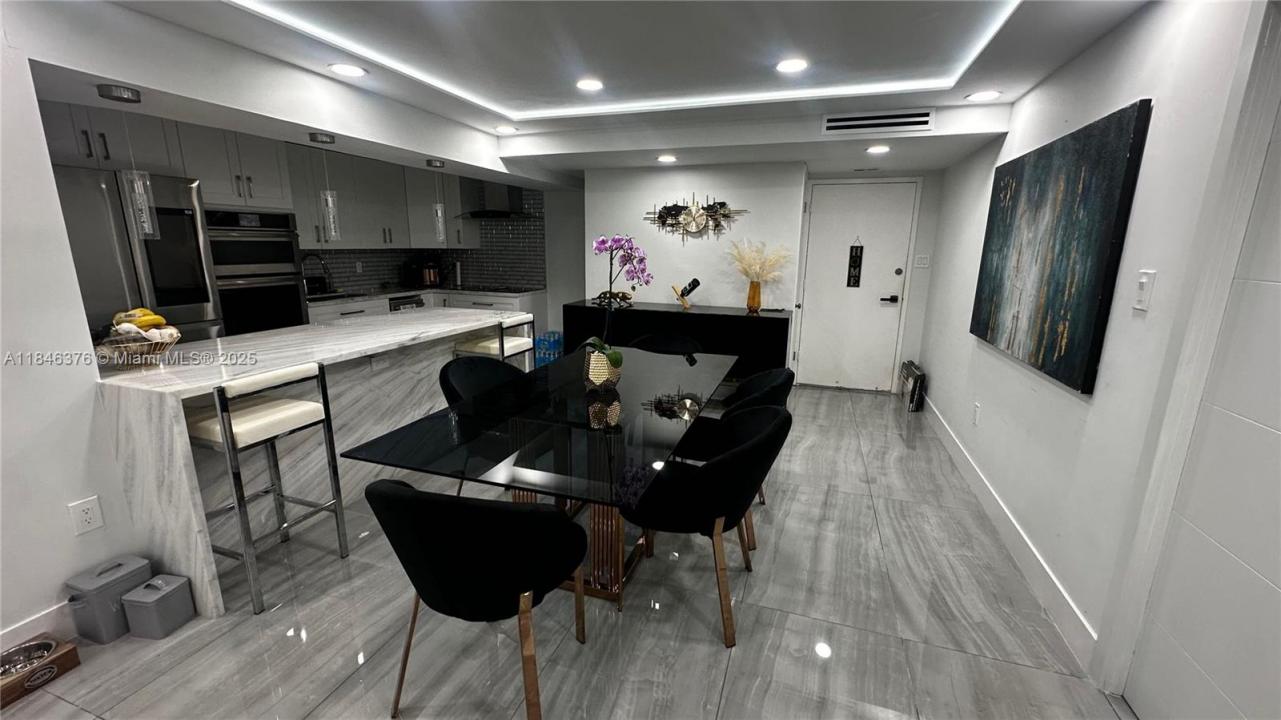 18041 Biscayne Blvd 702, Aventura, 佛罗里达州 33160, 美国