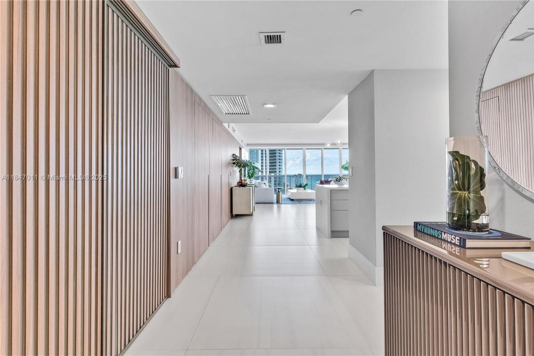 1830 S Ocean Dr 1501, Hallandale Beach, Florida 33009, Stati Uniti