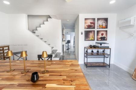 711 85th St, Miami Beach, Florida 33141, USA