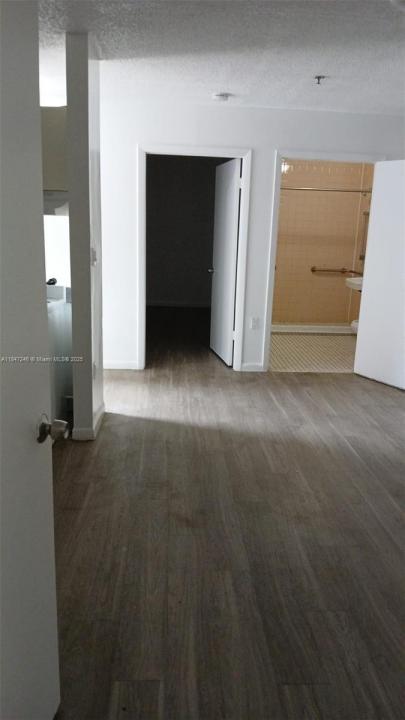 7160 NW 14th Pl 1, Miami, 佛罗里达州 33147, 美国