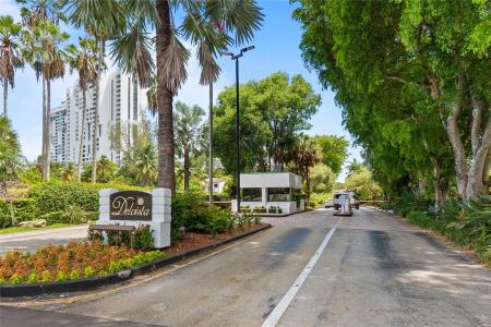 20466 NE 34th Ct 1, Aventura, Florida 33180, USA