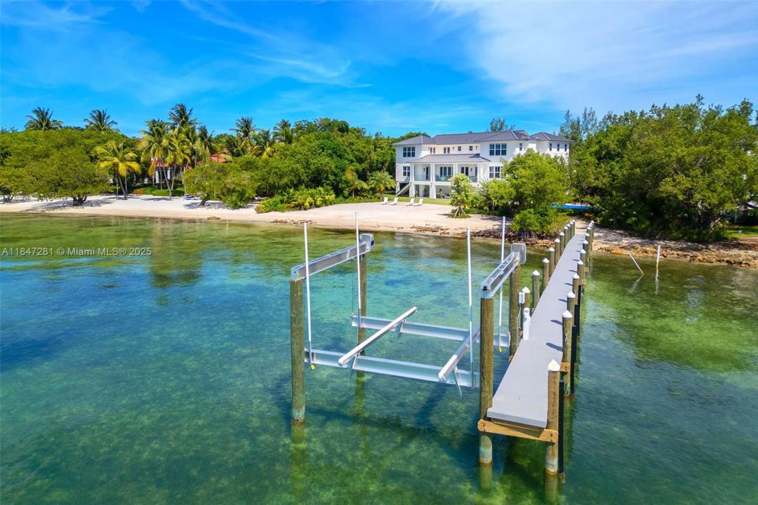 75840 Overseas Hwy, Islamorada, Florida 33036