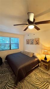 460 NW 109th St Studio, Miami, Florida 33168, USA