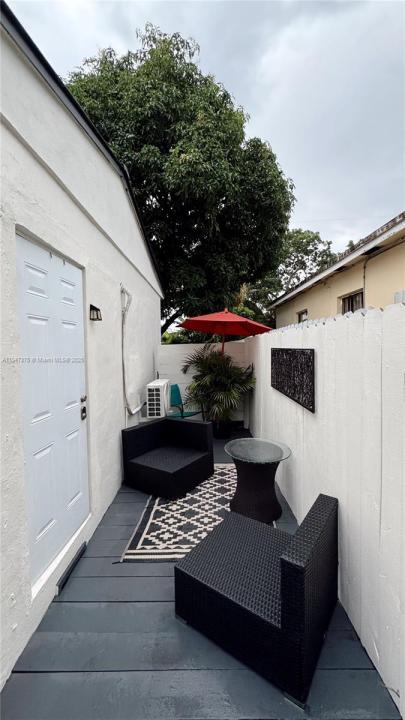 460 NW 109th St Studio, Miami, Florida 33168