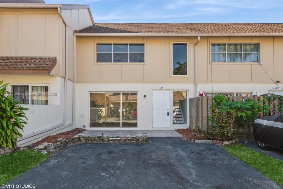 835 NW 81st Ter 7, Plantation, 佛羅里達州 33324, 美國