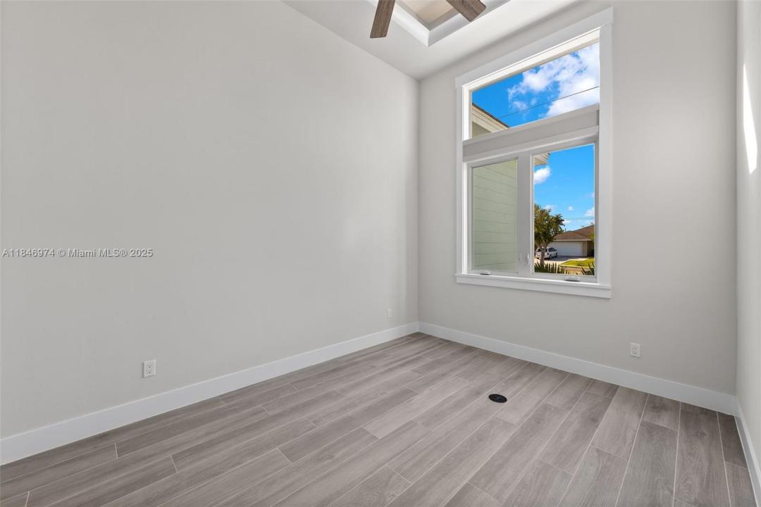 2129 Cape Coral Parkway W, Cape Coral, Floride 33914, États-Unis