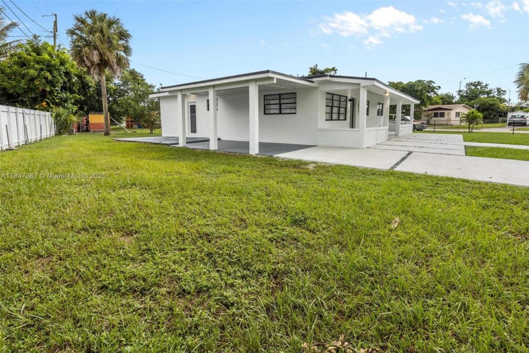18401 NW 42nd Ct, Miami Gardens, Florida 33055, Estados Unidos