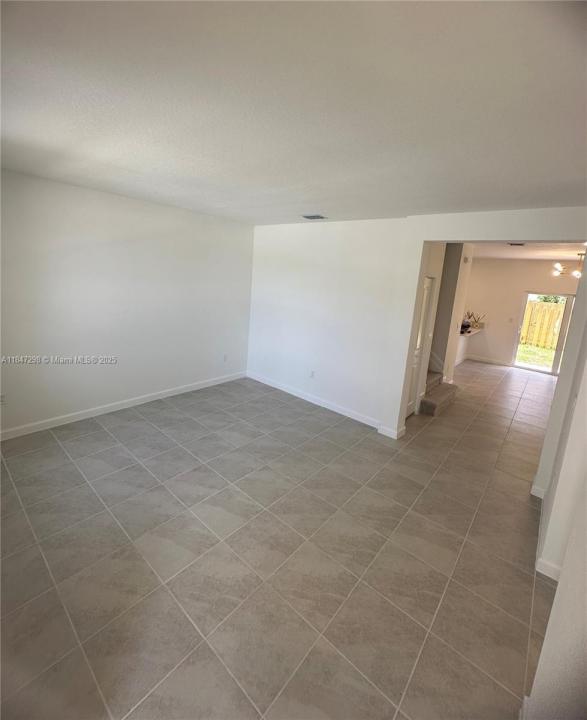2627 SE 28 Street 2627, Homestead, Florida 33035