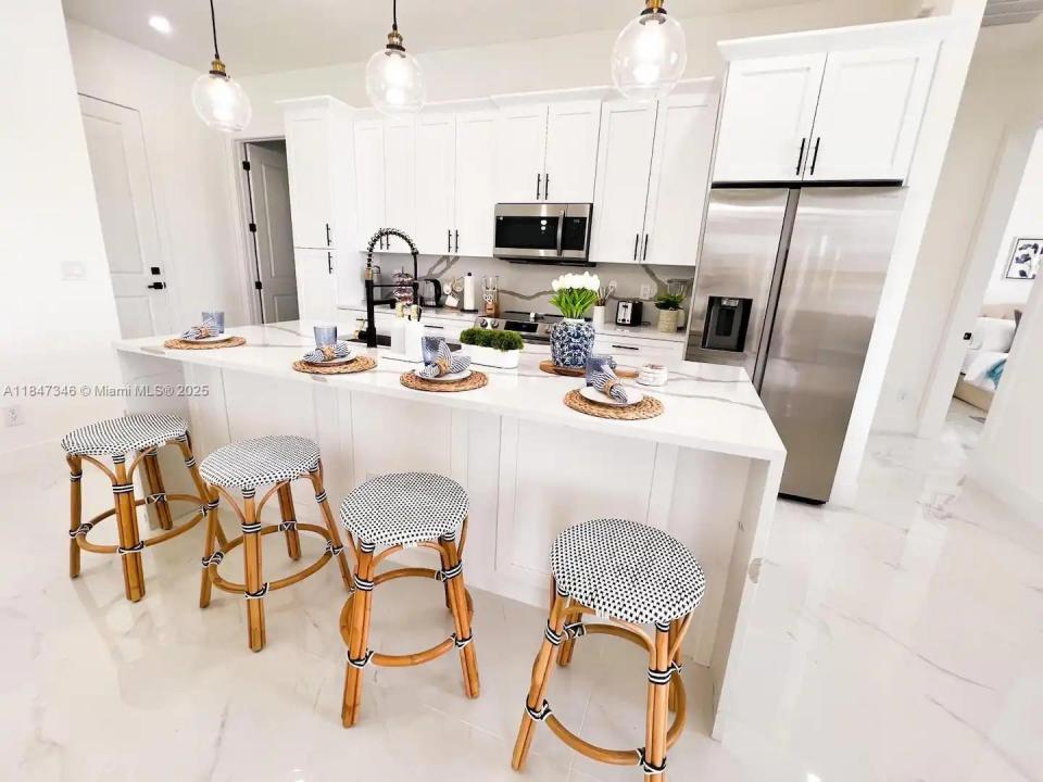 707 TROPICANA PKWY E, Cape Coral, Florida 33909, HOA KỲ