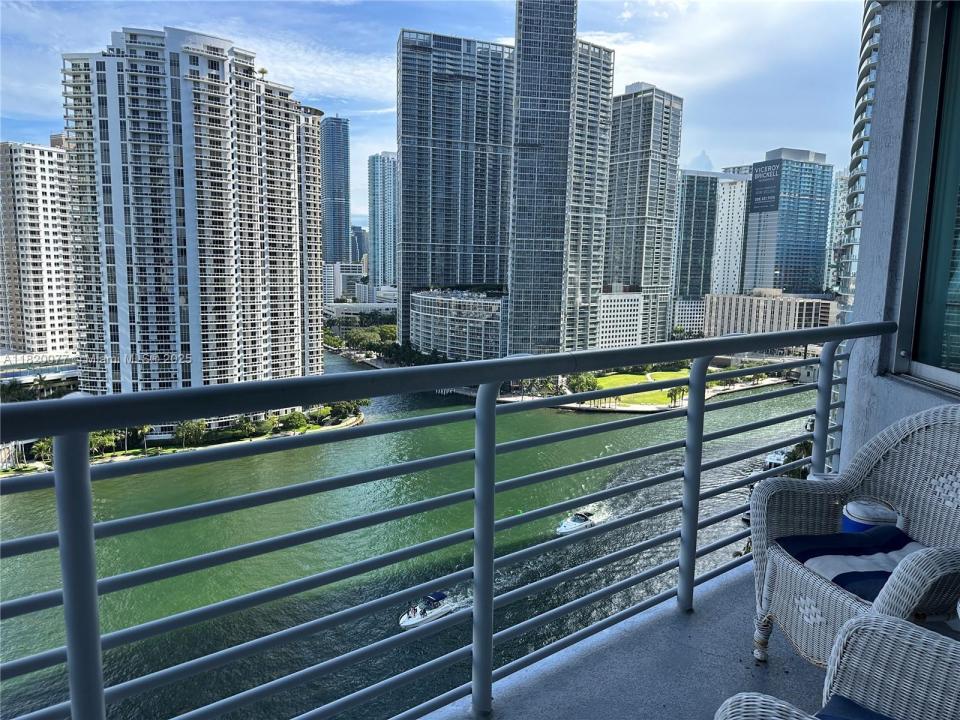 325 S Biscayne Blvd 2119, Miami, 佛羅里達州 33131, 美國