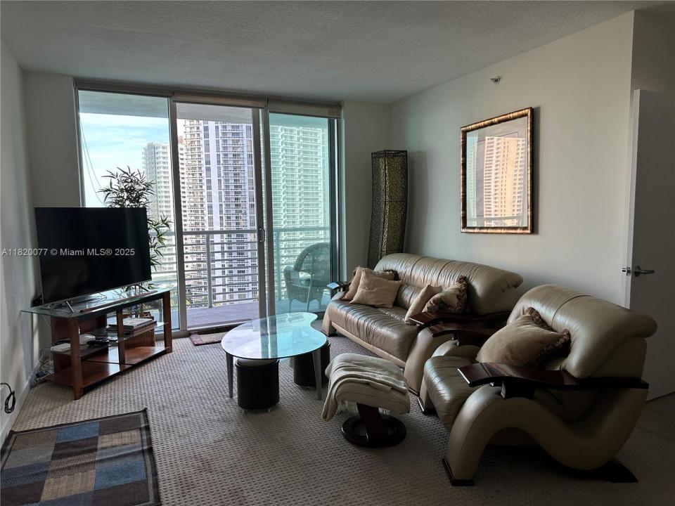 325 S Biscayne Blvd 2119, Miami, 佛羅里達州 33131, 美國