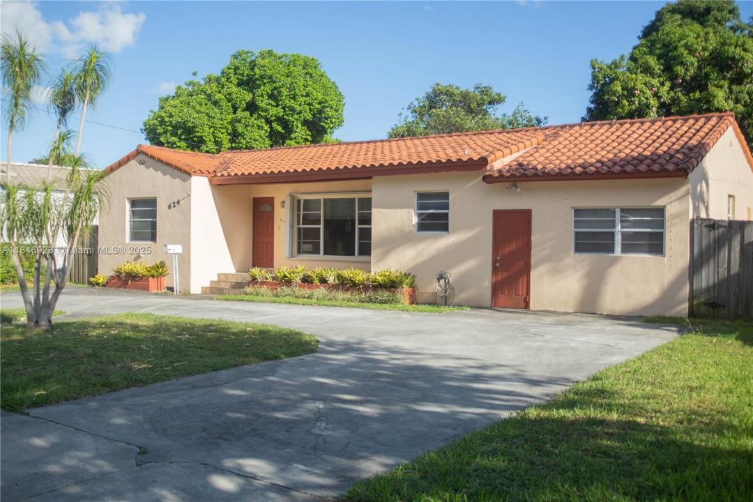 624 Westward Drive, Miami Springs, Floride 33166, États-Unis